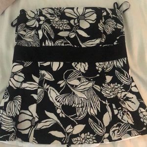 White House black market sleeveless top.